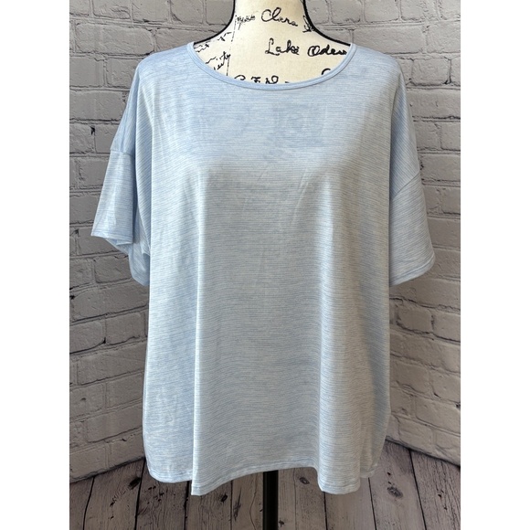 Under Armour Tech Vent Women’s Light Blue Short Sleeve Tee (Size 2XL) - Picture 1 of 10